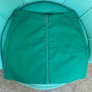 Zara Zipper Front green mini skirt size XS